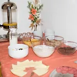 Homestay Charly *