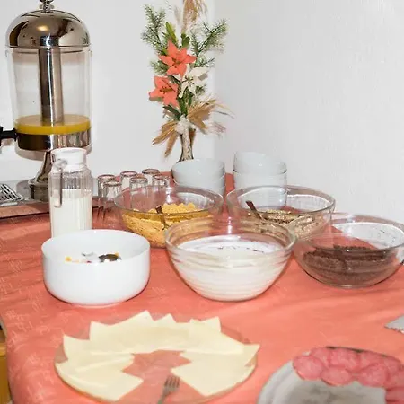 Rum i privatbostad Charly *